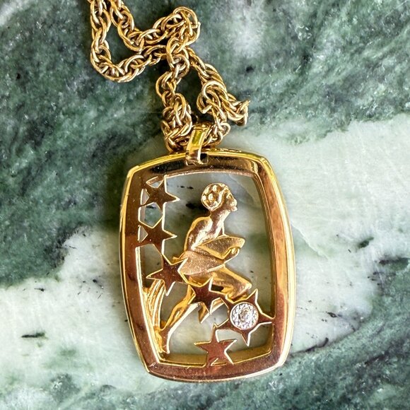 Vintage Pierre Cardin Zodiac Aquarius Pendant Necklace, Gold tone w/ Diamond - Picture 1 of 8